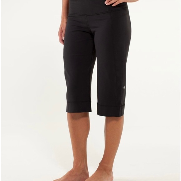 🍋 Lululemon Clam Digger Size 2 - Picture 3 of 8